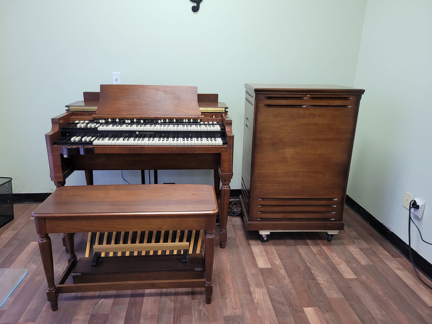 Hammond B3 & leslie 122