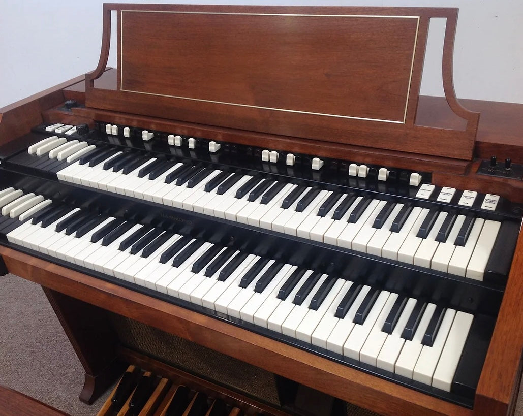 Hammond Vintage Organs