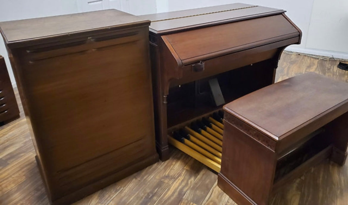 Hammond C2 organ combo $7495.00